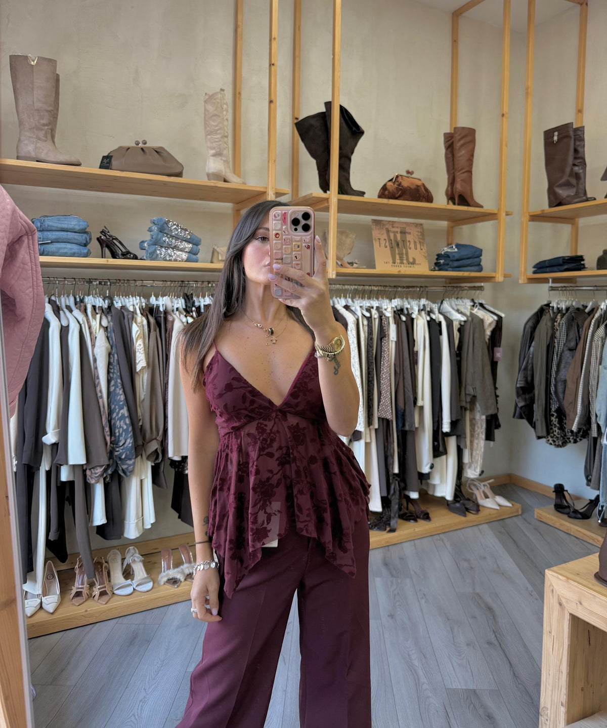 Top Velvet
