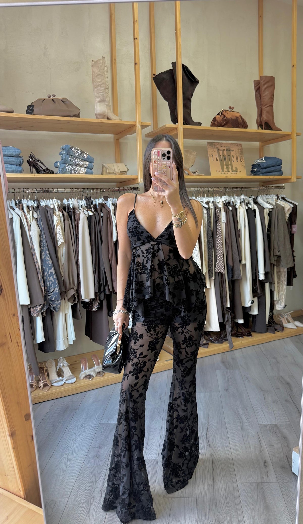 Top Velvet