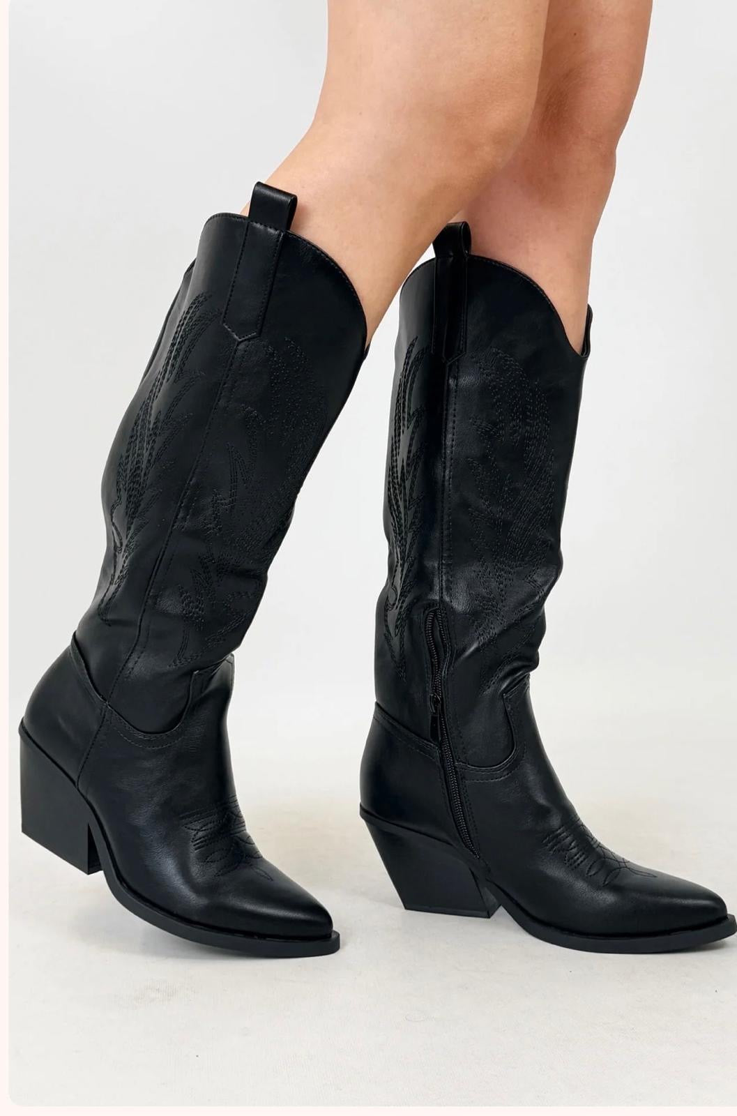 Texani Dakota Black