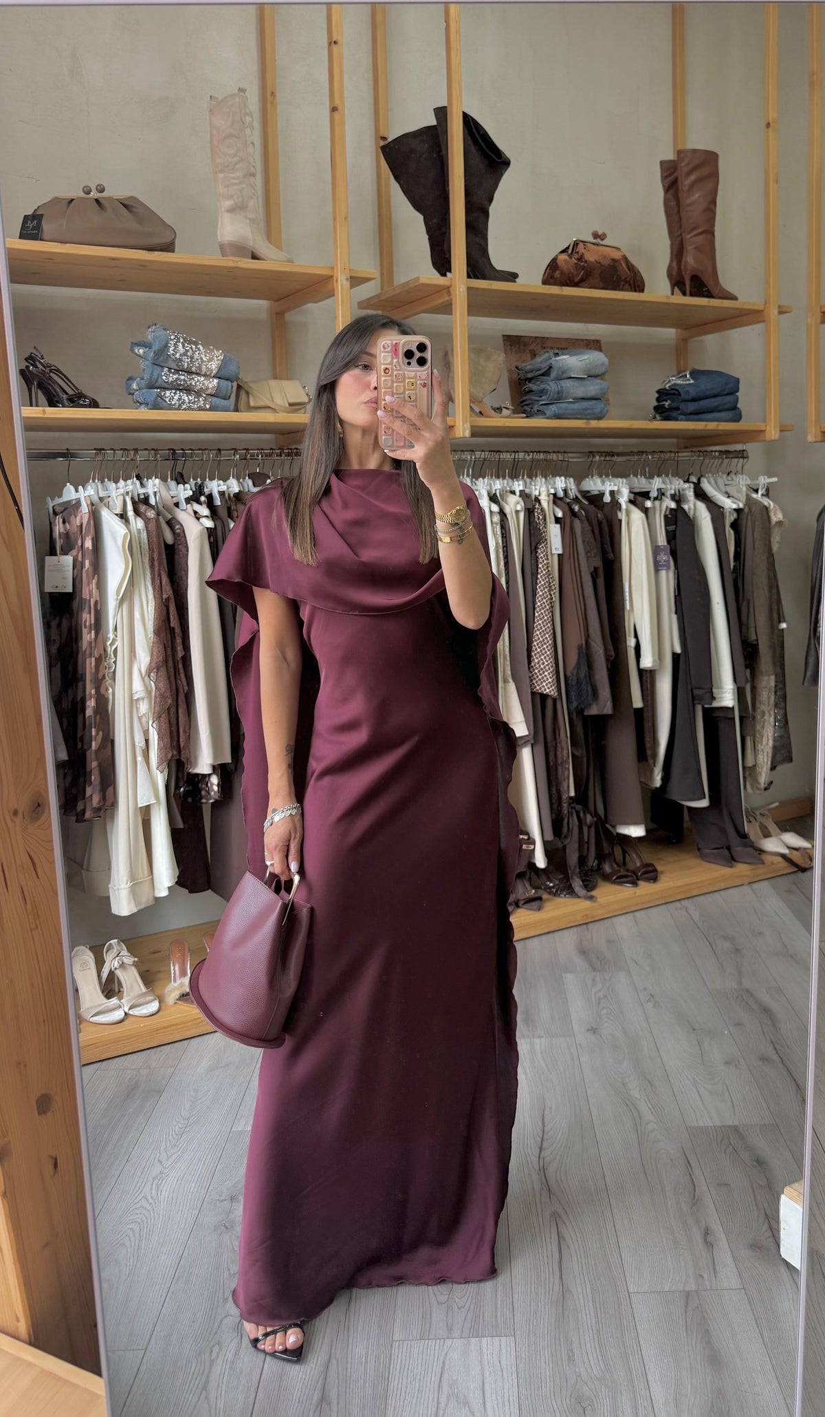 Dress Aura